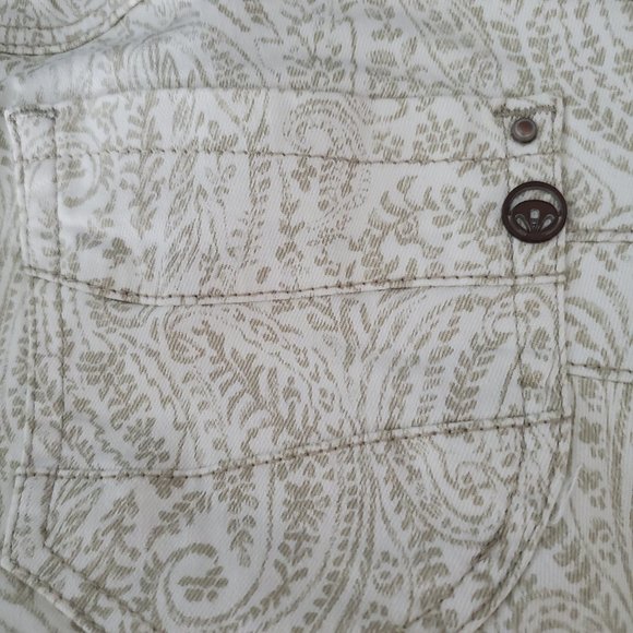 HOST PICK* Women's Boho Jeans Embroidered Paisley Print Festival Coastal Cowgirl - Picture 13 of 15